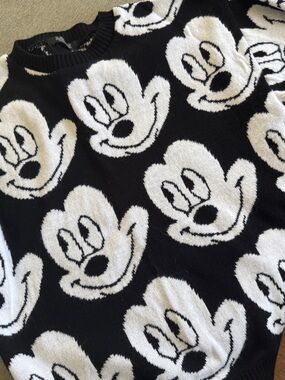 MXM Black and White Graphic Cartoon Face Sweater